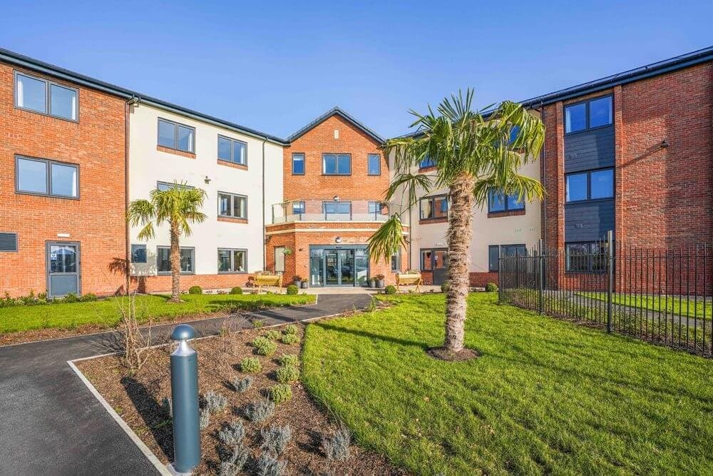 Broadlands Lodge Care Home - Care UK