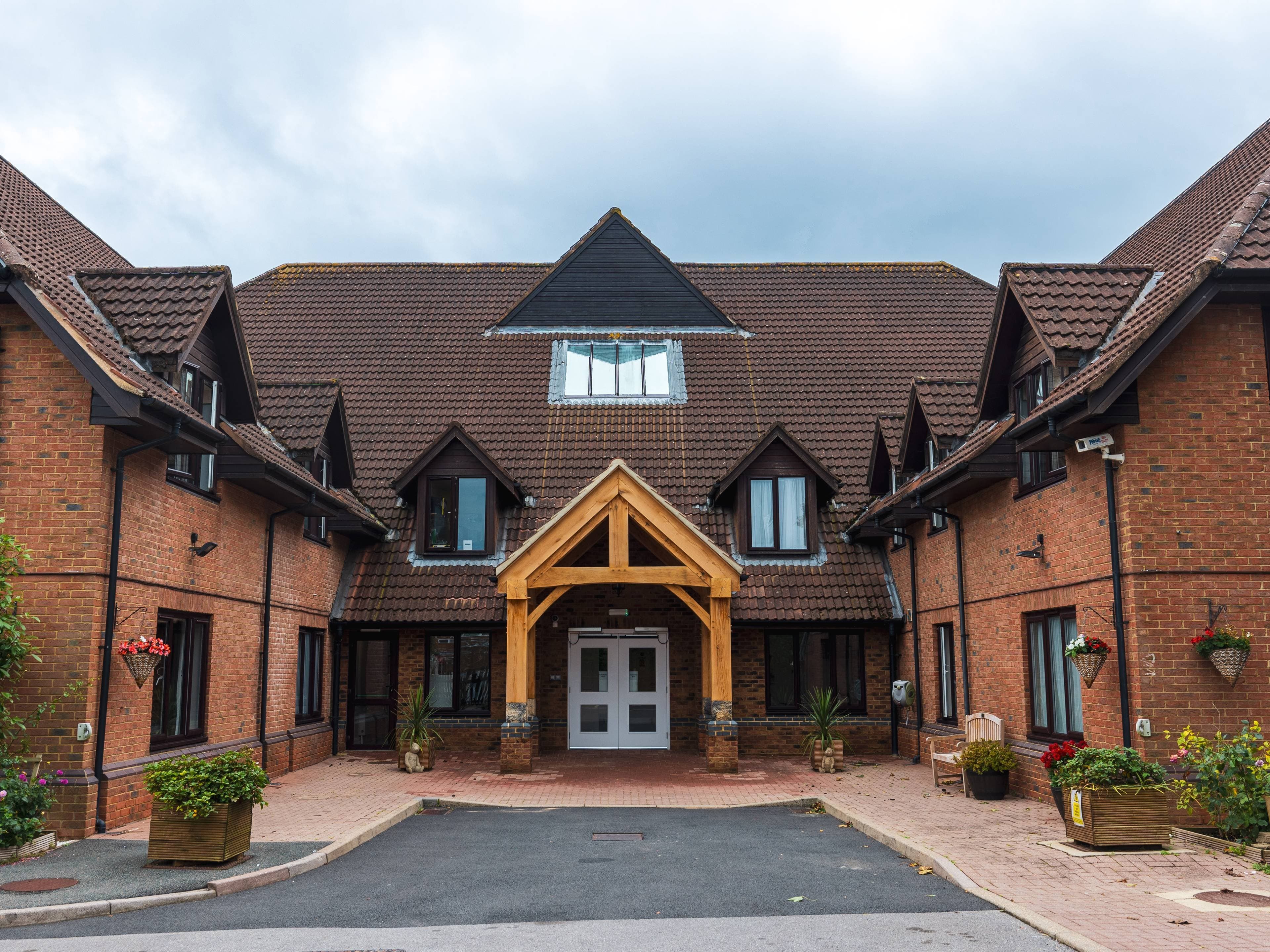 Barchester - West Oak Care Home